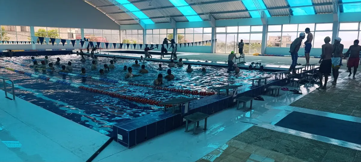 Salidas deportivas — Actividades en instalaciones externas, como parte de la reinserción.